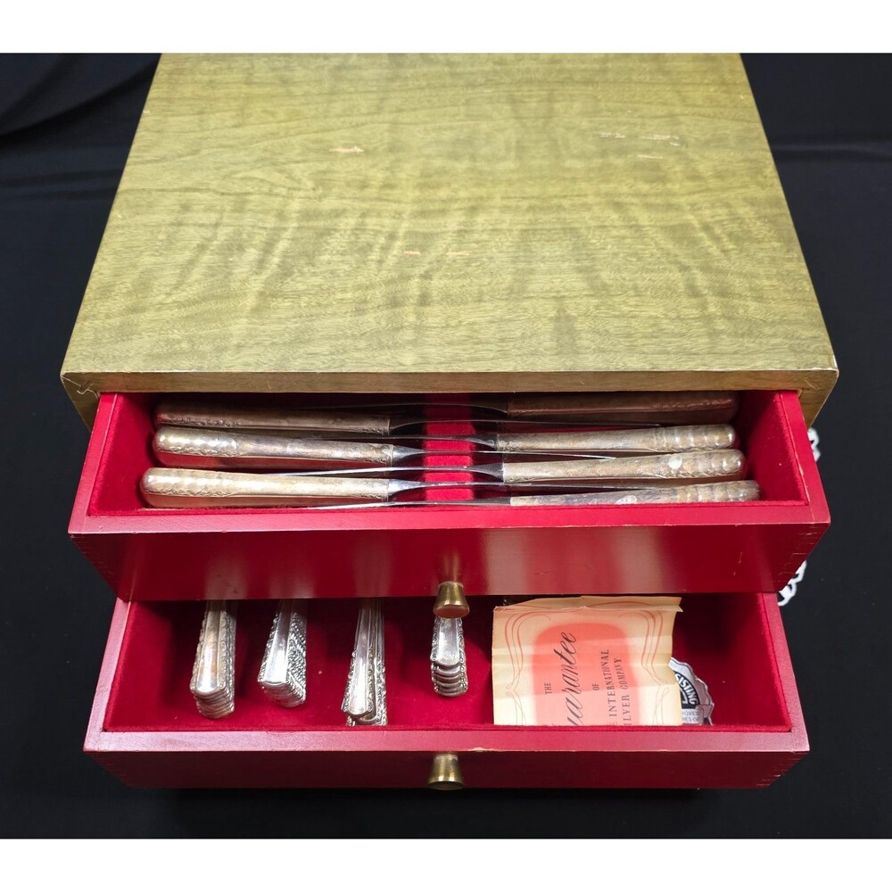 VTG Holmes & Edwards May Queen Silverplate Flatware Set w/Chest 1950s 56 Pc Set